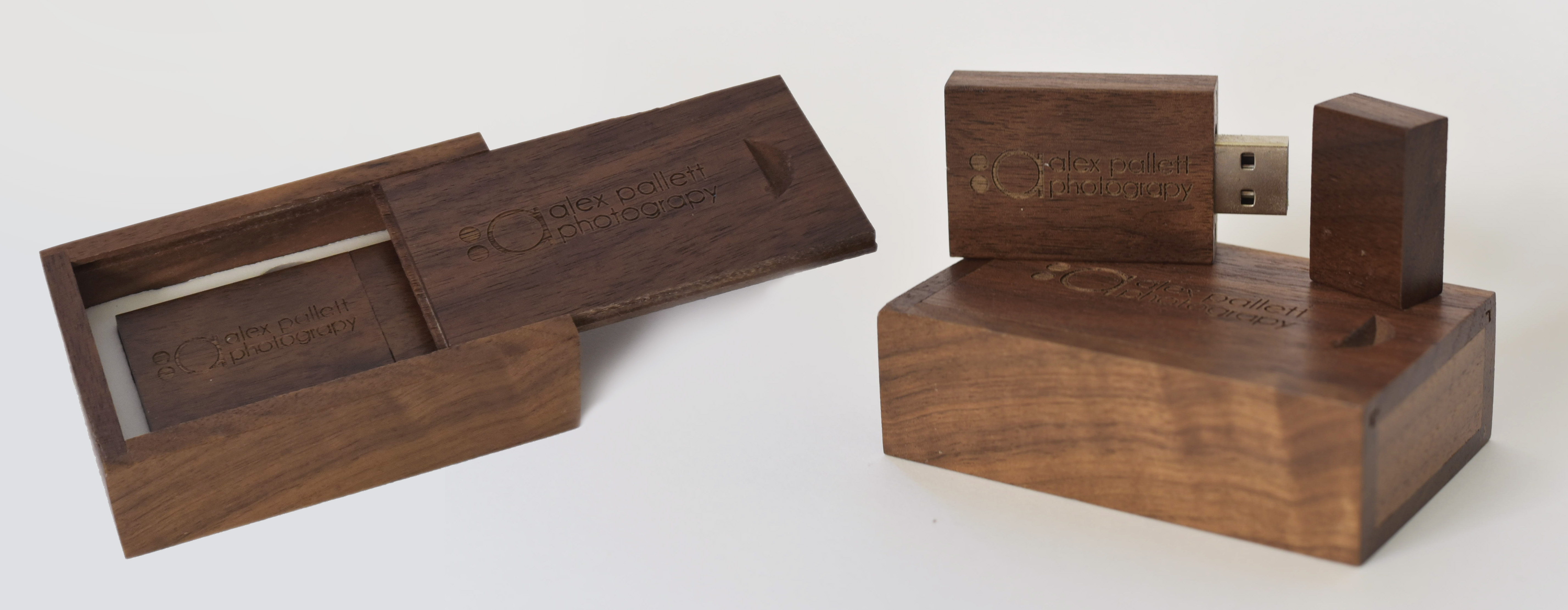 alex pallett photography uses custom quality usb