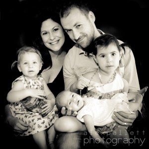 Ballarat family portrait by alex pallett